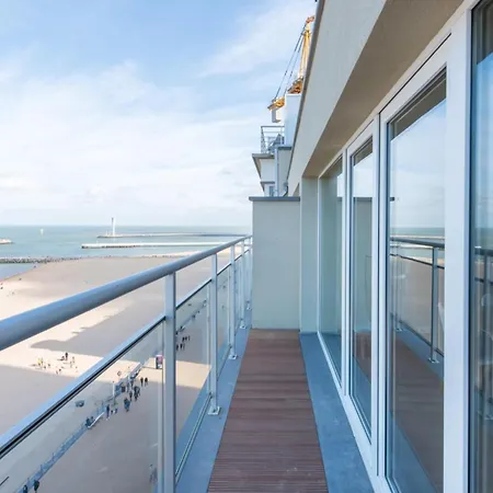 In Belgium With Sea Views דירה
