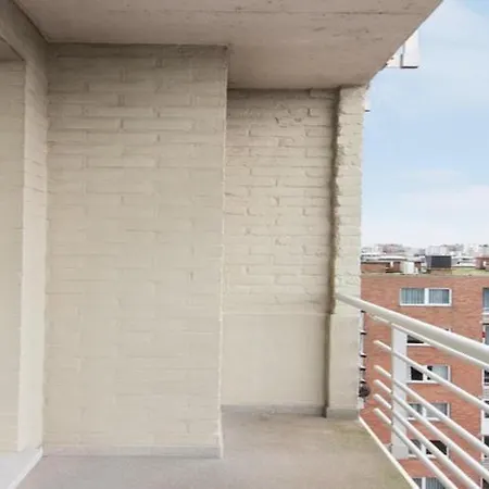 شقة In Belgium With Sea Views *